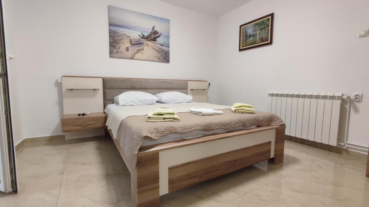 Apartments Familia Budva Exteriör bild
